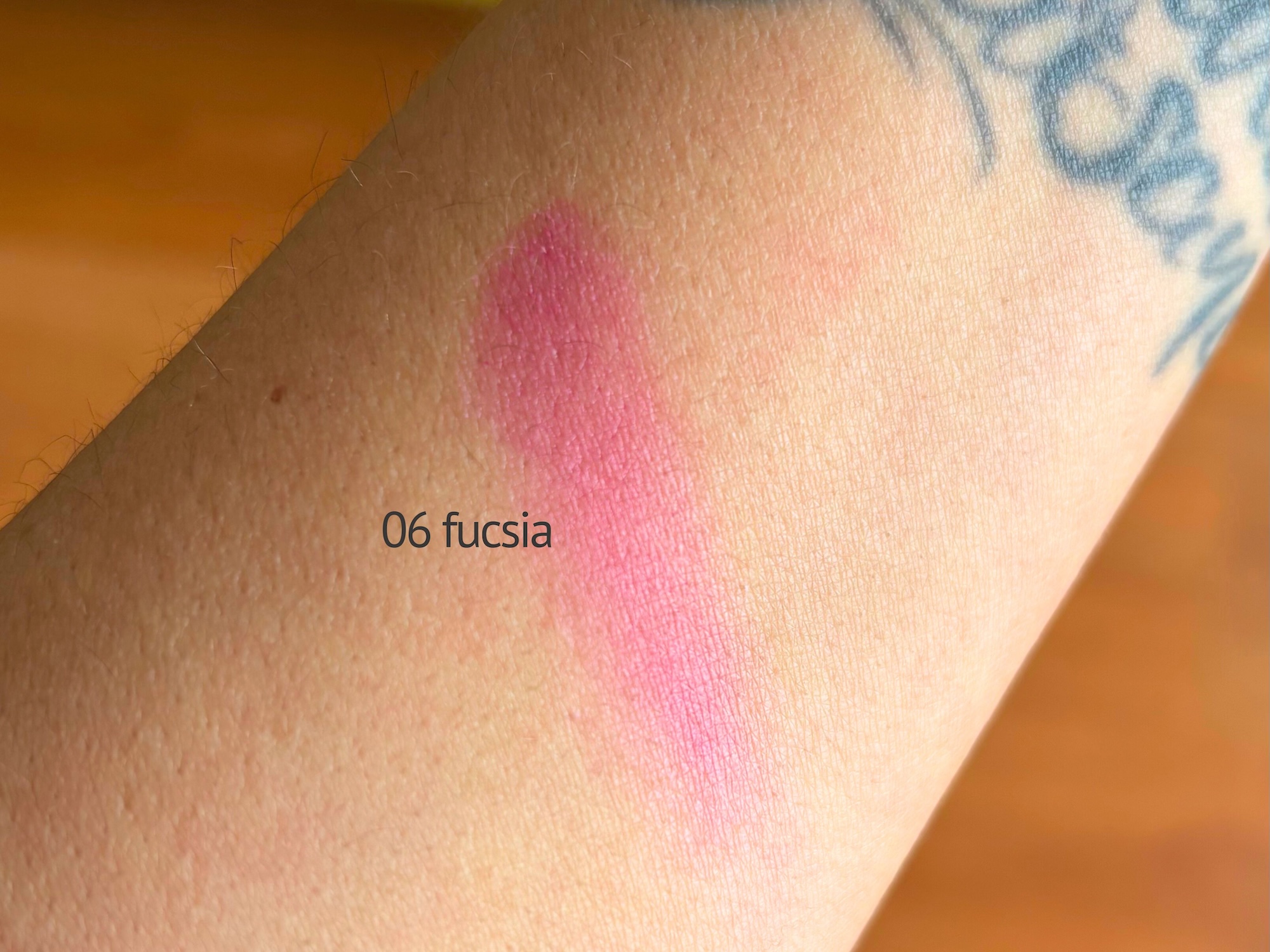 Bálsamo hidratante con color - Imagen 5